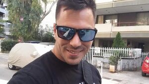 Το spam πέσιμο του viral γύπα είναι ο ορισμός της αυτοταπείνωσης